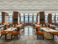 Vienna International Hotel (Haikou Binhai Avenue Xixiu beach branch) Hotels near Jiari Beach