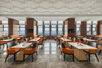 Vienna International Hotel (Haikou Binhai Avenue Xixiu beach branch)