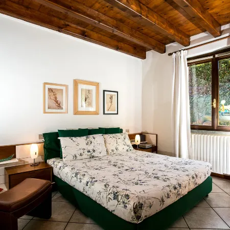 LAKE VILLA BELVEDERE