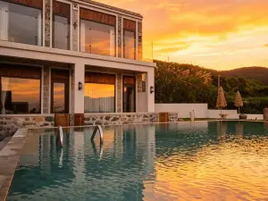Luxury Wild Seven Villas