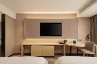 Yishang Hotel (Kaifeng Jinming Square Henan University) - 3성급
