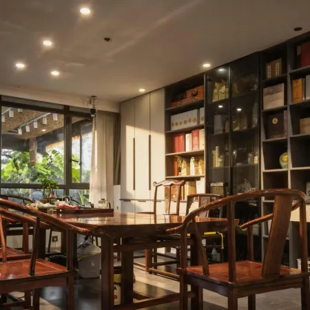 Nanchen Leisure Stack Designer Homestay (Nongmo Lake Park Branch)