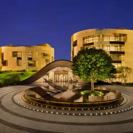 Q Collection Hotel & Resort