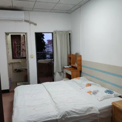 Rujia Apartment (Guangchang Middle Road) Hotels near Yinping Railway Station
