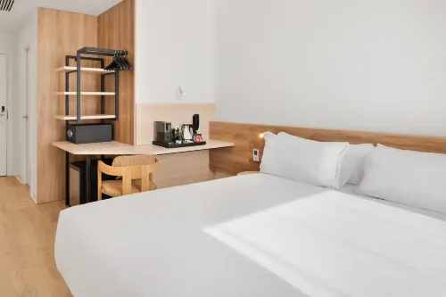 B&B HOTEL San Fermín - 3 estrellas