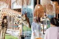 Giraffe Manor Hotel - breakfast