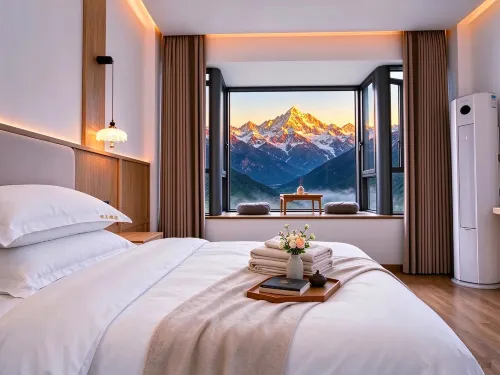 Qiyun Yayuan Garden Homestay (Moxi Town Hailuogou Glacier Forest Park Visitor Center) - con vista montagne