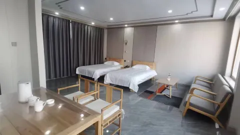 Dorbert Yuntai Hotel in Dorbod County