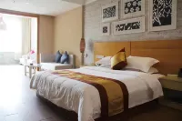 Film and Television Base Service Center Hotels in Yinan