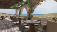 Andronis Minois - breakfast
