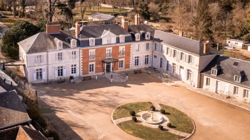 Hôtel & Spa du Domaine des Thômeaux the Originals Relais Hotels in Veuves