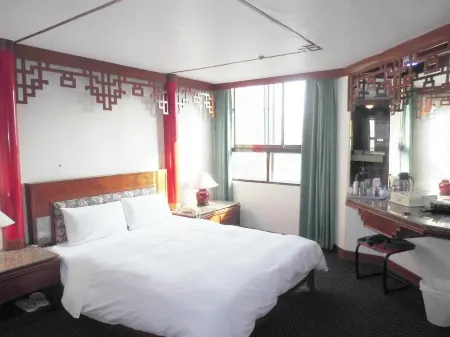 Modern Plaza Hotel Отели в г. Гаосюн