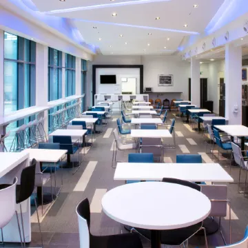 Holiday Inn Express MANCHESTER CITY CENTRE - ARENA by IHG Отели рядом с достопримечательностью «Концертный зал O2 Apollo Manchester»