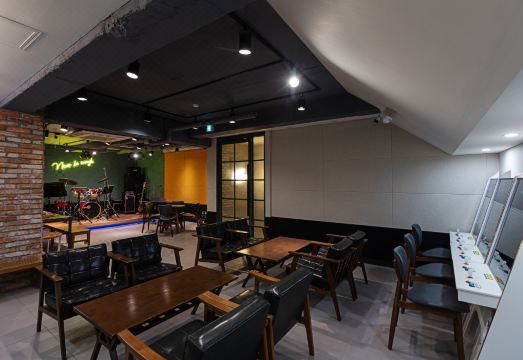 호텔그레이 객실 내부 및 테라스