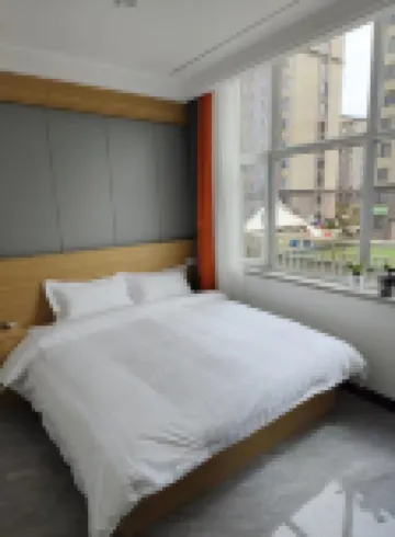 Hengyan Huirun Hotel (Yanji High-Speed Railway Station Stadium)