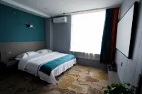 Dehui Binyue Business Hotel فنادق في ده هوي