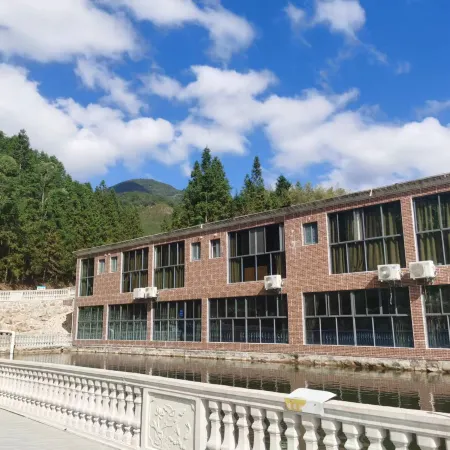 Leshijie Homestay