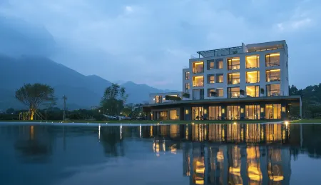 Si Wuxie Xiaoyaoyou Отели рядом с достопримечательностью «Zhelin Lake Peach Blossom Creek Rafting Scenic Area»