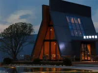Mishu Shiye Mountain House Hot Spring Resort Hotels in Chongyi