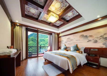 Zhangjiajie Guanshanyuan Homestay (Wulingyuan National Forest Park) Отели рядом с достопримечательностью «Dayangba Square»