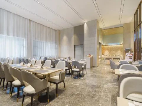 Lavande Hotel (Karamay City Government No.1 Well Branch) Отели в г. Карамай