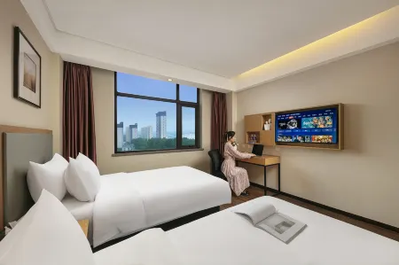 Century Star Holiday Hotel (Nanyang Beijing Avenue Branch)