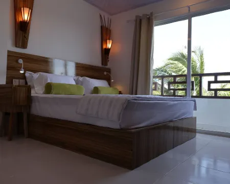 BATUTA MALDIVES FOURSON Hotels in Thulusdhoo