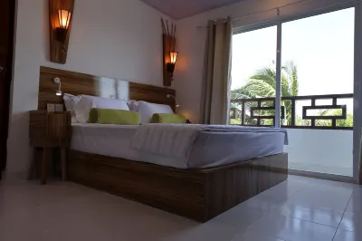 BATUTA MALDIVES FOURSON فنادق في Thulusdhoo