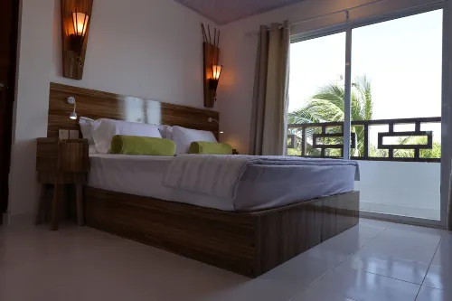 BATUTA MALDIVES FOURSON Hotels in Thulusdhoo