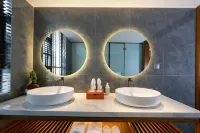 Jiuzhaigou Ganhai Cloud Valley Resort