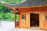 Hefeng Xiaokunlun Homestay Hotels near Rongmei Tusi City Relic Site