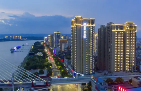 麗橙酒店·智（宜昌三峽遊客中心濱江萬達店）