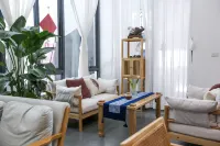 夏雪扎染藝術民宿(大理高鐵站洱海店)