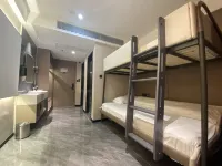 Kumamoto E-sports Hotel (Queshan Jingyu Plaza) Hotels in Queshan County