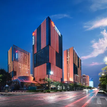 QIANNAHOTEL SPLENDOR(Zhengzhou East Railway Station Longzihu University District) Отели рядом с достопримечательностью «Школа Чуньхуа, Новый район, Цуэндун»