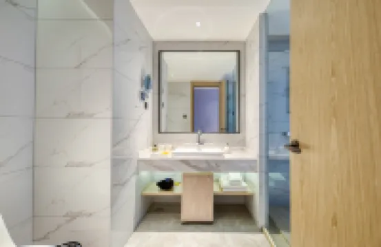 Kyriad Marvelous Hotel (Fangchenggang Administration Center, High Speed Railway Station) Hotel di Fangchenggang