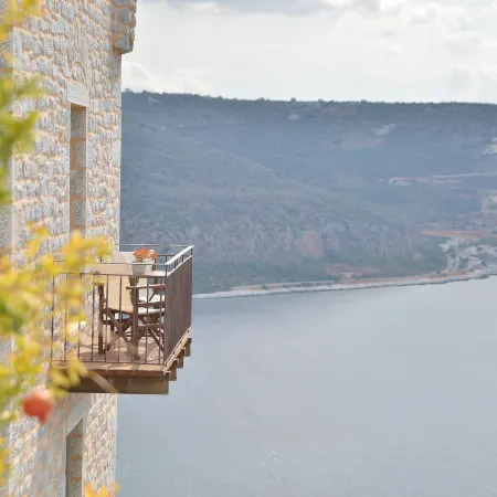 Akrolithi Guesthouse