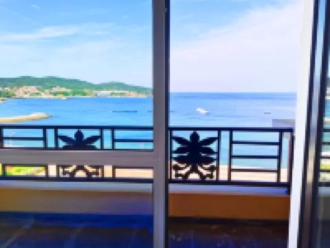 Shangzelin Hotel, Scorpio Island