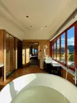 Villafound Shangri-La Womasto Resort - Ocean View