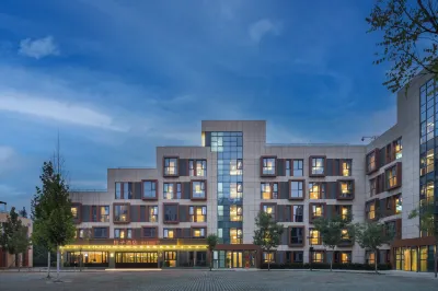 Orange Hotel (Zhongguancun Environmental Protection Park, Beiqing Road, Beijing) Hotel dekat Zhongguancun Institute Junle Art Branch