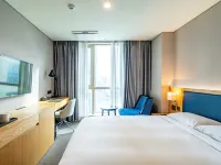 سينتوم بيزنس هوتل Hotels near مدينة سنتوم