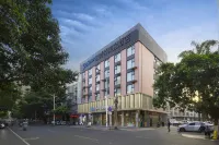 Yaste Meitu Hotel (Guigang Life Port Wuyue Plaza Store)