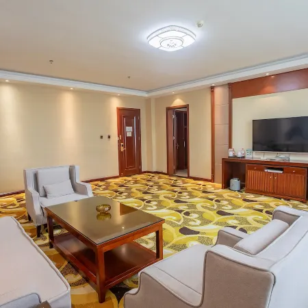 Linxia Huilong Hotel