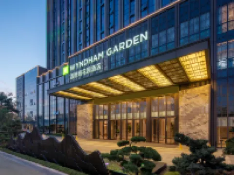 Wyndham Garden Hotel Chuxiong Haiyue Mandarin โรงแรมในฉู่สง