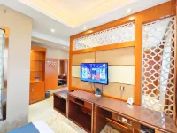 Wuwei Silk Road Huayu Hotel (Wuwei Jiuzhong Pedestrian Street)