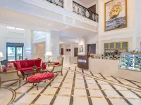 Riviera Rayhaan by Rotana Hotels near Sky view Bar