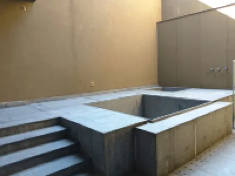 Longmen Nankunshan Jushi Honeymoon Private Tang Hot Spring Villa