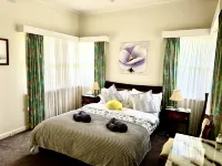 Four Season Home Hotels in Highett