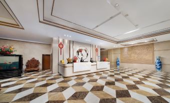 Universal International Hotel (Nanning Fujian Yuan Subway Station)