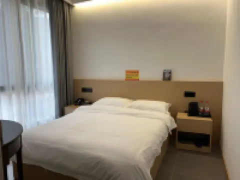 山春里民宿（烏江寨東寨口店）